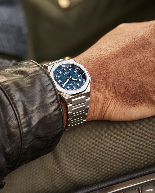 Series8 890 Blue Dial Stainless Steel Bracelet NB6060-58L Series8 890 Blue Dial Stainless Steel Bracelet NB6060-58L